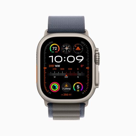 Apple Watch Ultra 2 (2024) 49mm Black Titanium Case with Green Trail Loop (M/L)